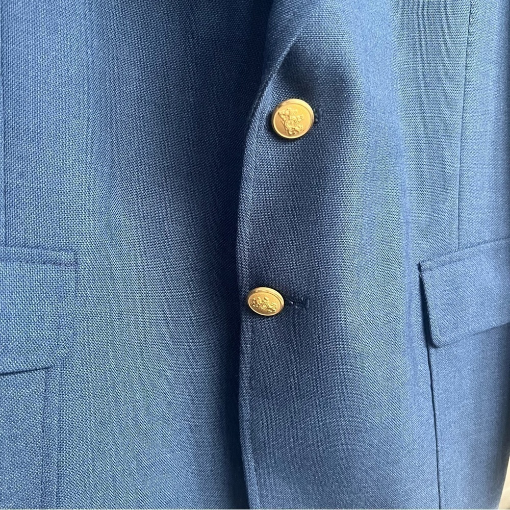 Stafford Men’s Wool Blend 2 Gold Metal Buttons Blue Blazer Sport Coat Size 42S - Picture 13 of 16